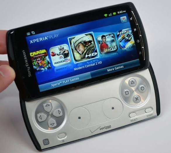 Sony Xperia Play and Gaming Controls